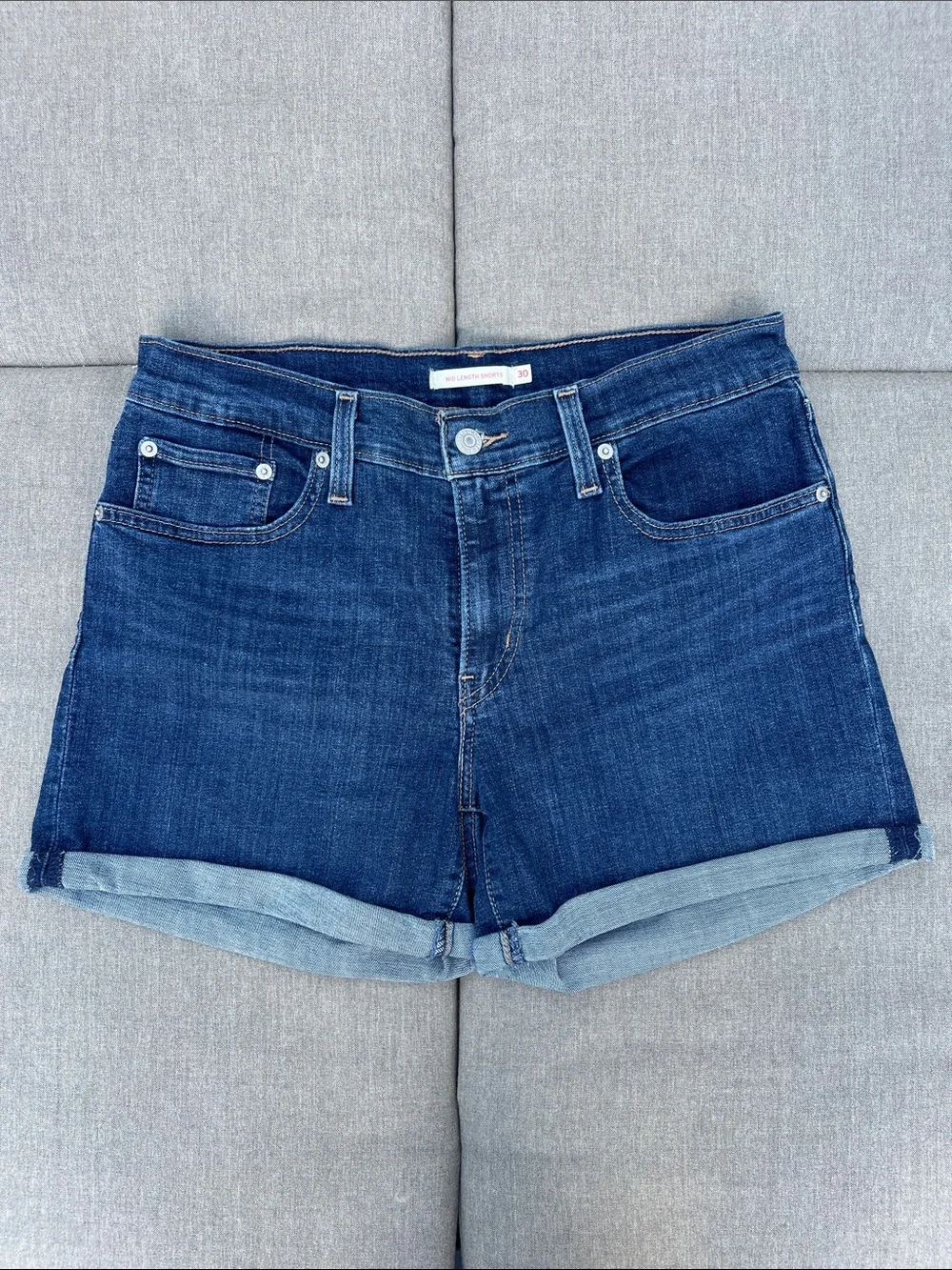 LEVI’S Mid-Rise/Mid-Length Dark Blue Denim Shorts for Women